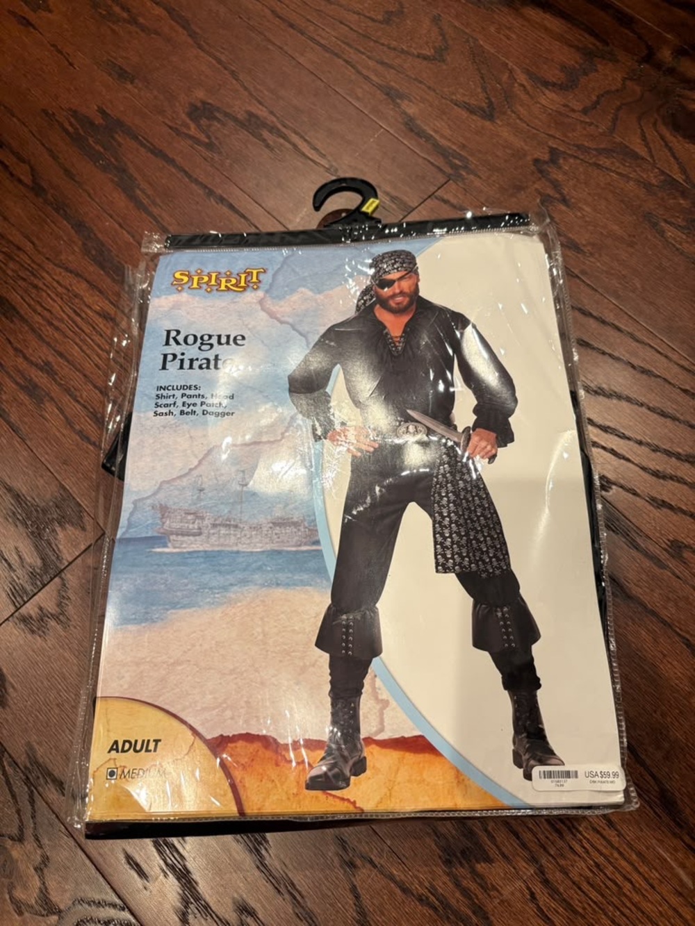 Spirit Men’s Rogue Pirate Costume in Black with Silver Bandana